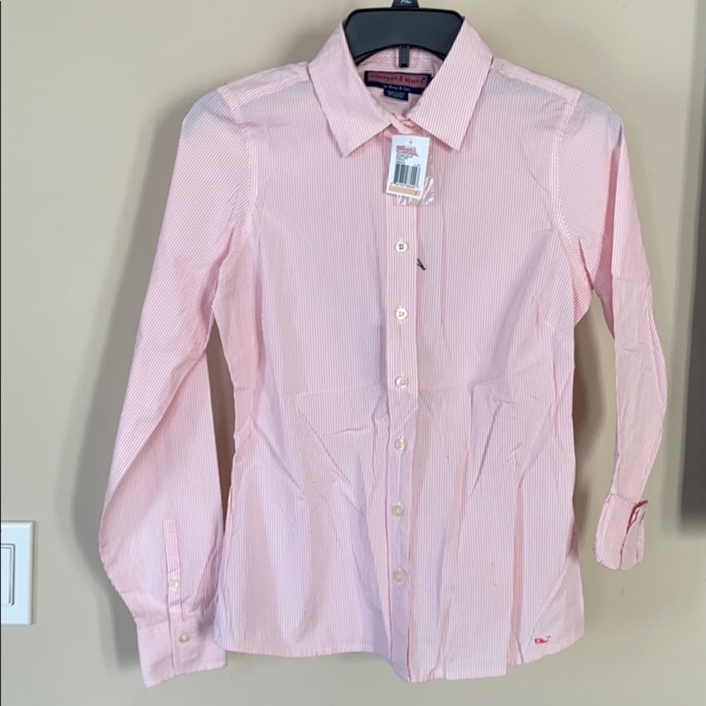 *NWT Vineyard Vines button down